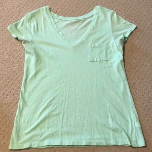 🎉B2GO free🎉 Gap Vneck Tee